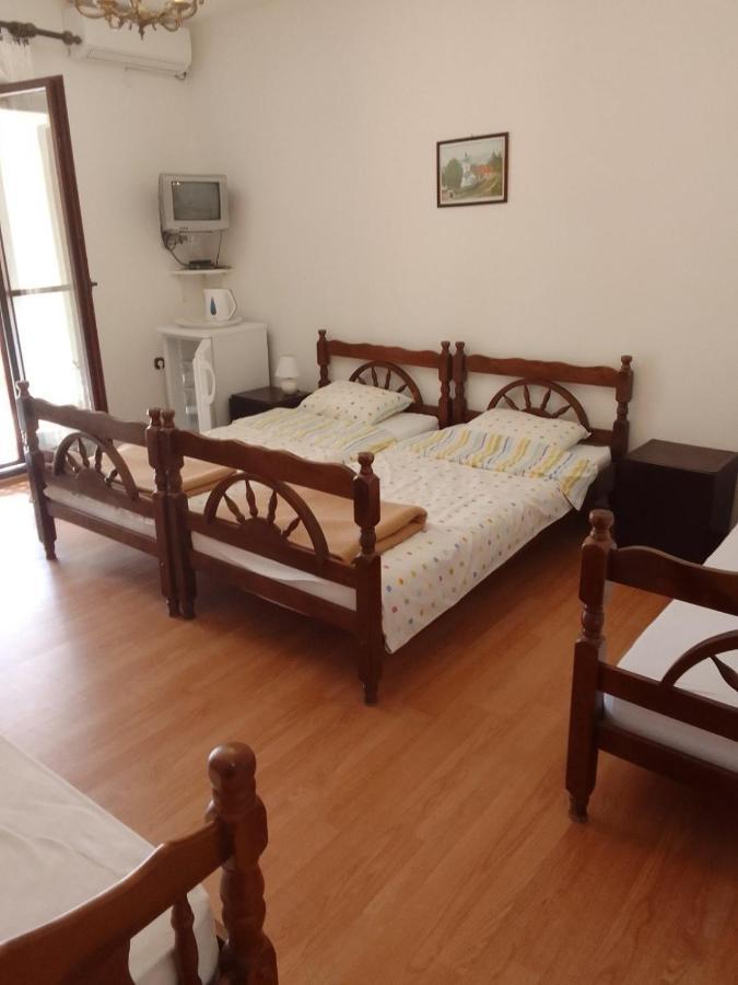 Guesthouse Djurisic Херцег Нови Екстериор снимка